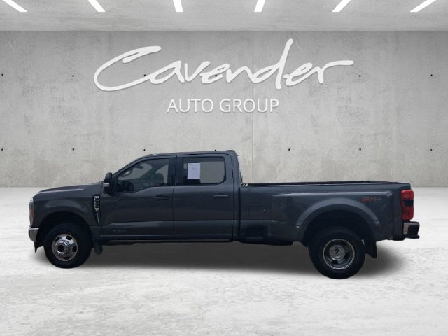 Used 2023 Ford F350 Lariat w/ Lariat Ultimate Package AWD/4WD image 16