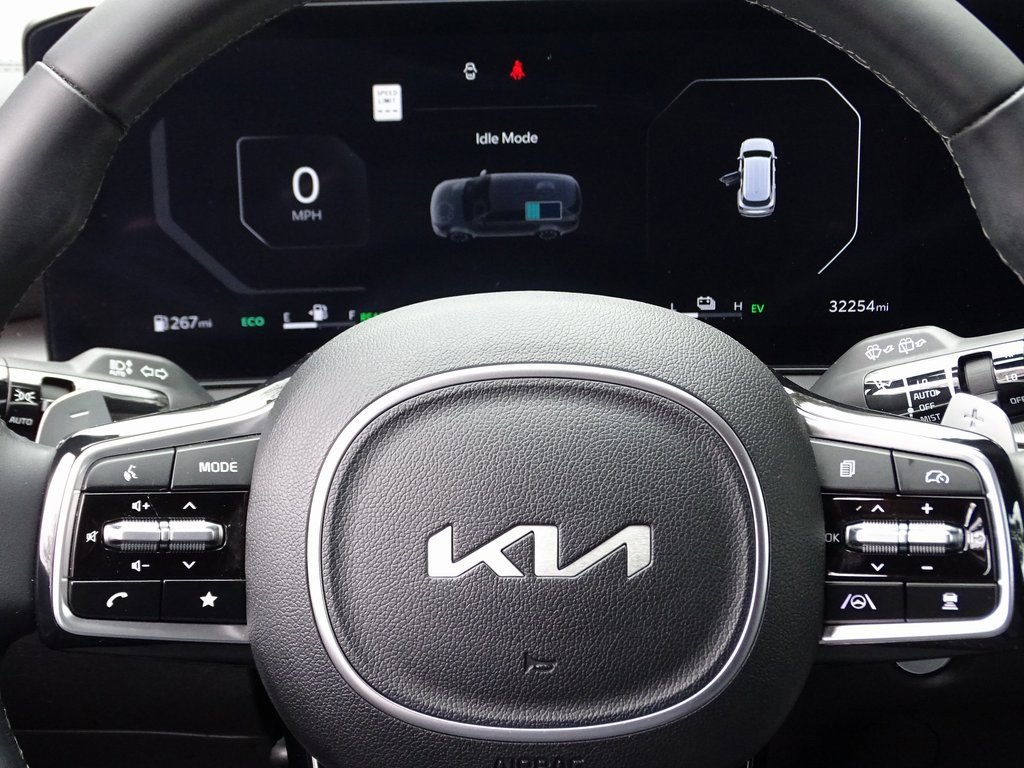Used 2025 Kia Sorento SX Prestige image 28