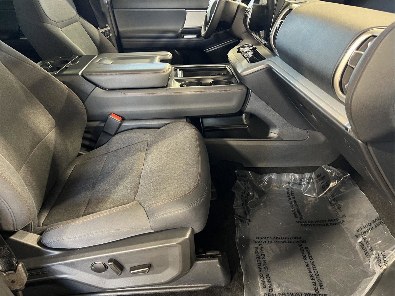 Used 2025 Ford Expedition Active image 24