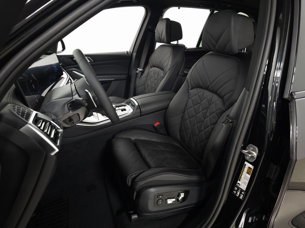 Used 2026 BMW X5 M60i AWD/4WD image 11