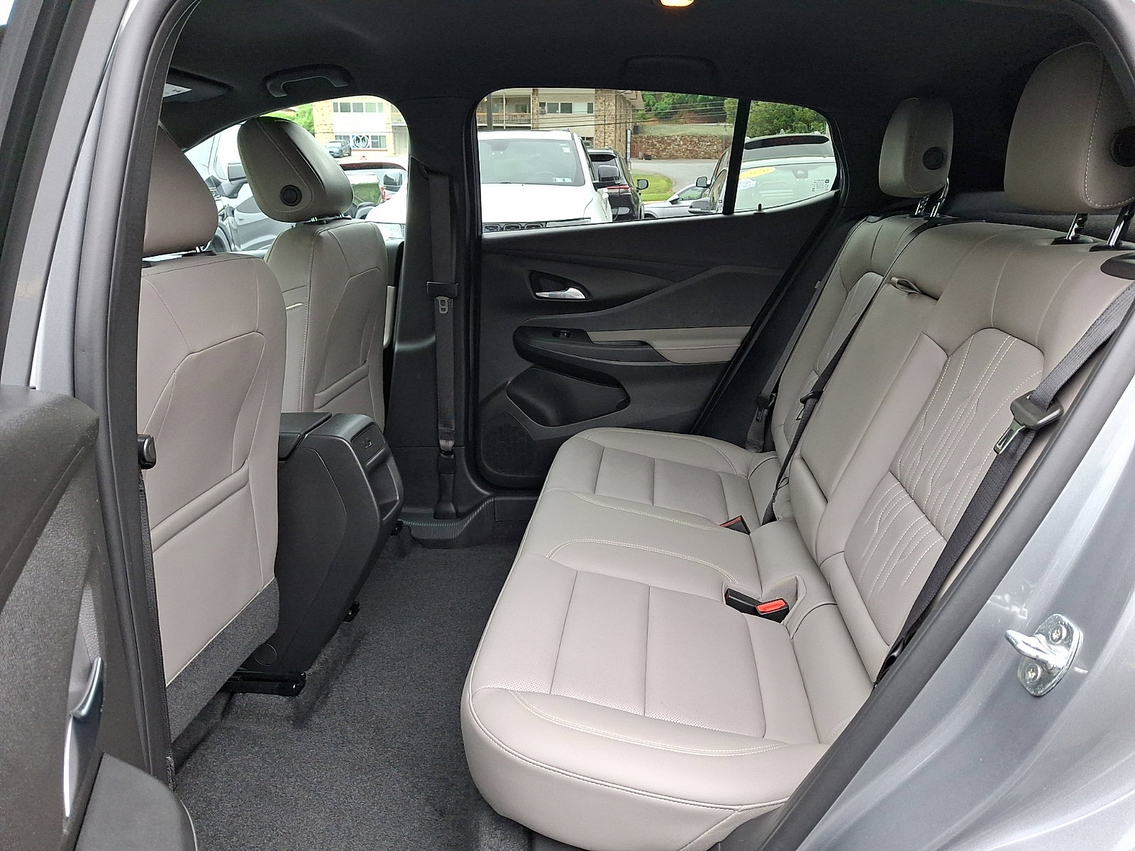 Used 2024 Buick Envista Avenir FWD image 9