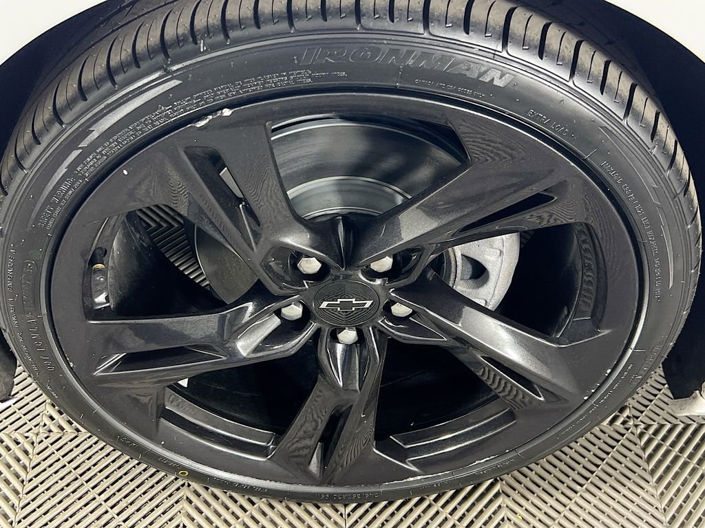 Used 2024 Chevrolet Camaro LT w/ RS Package image 31