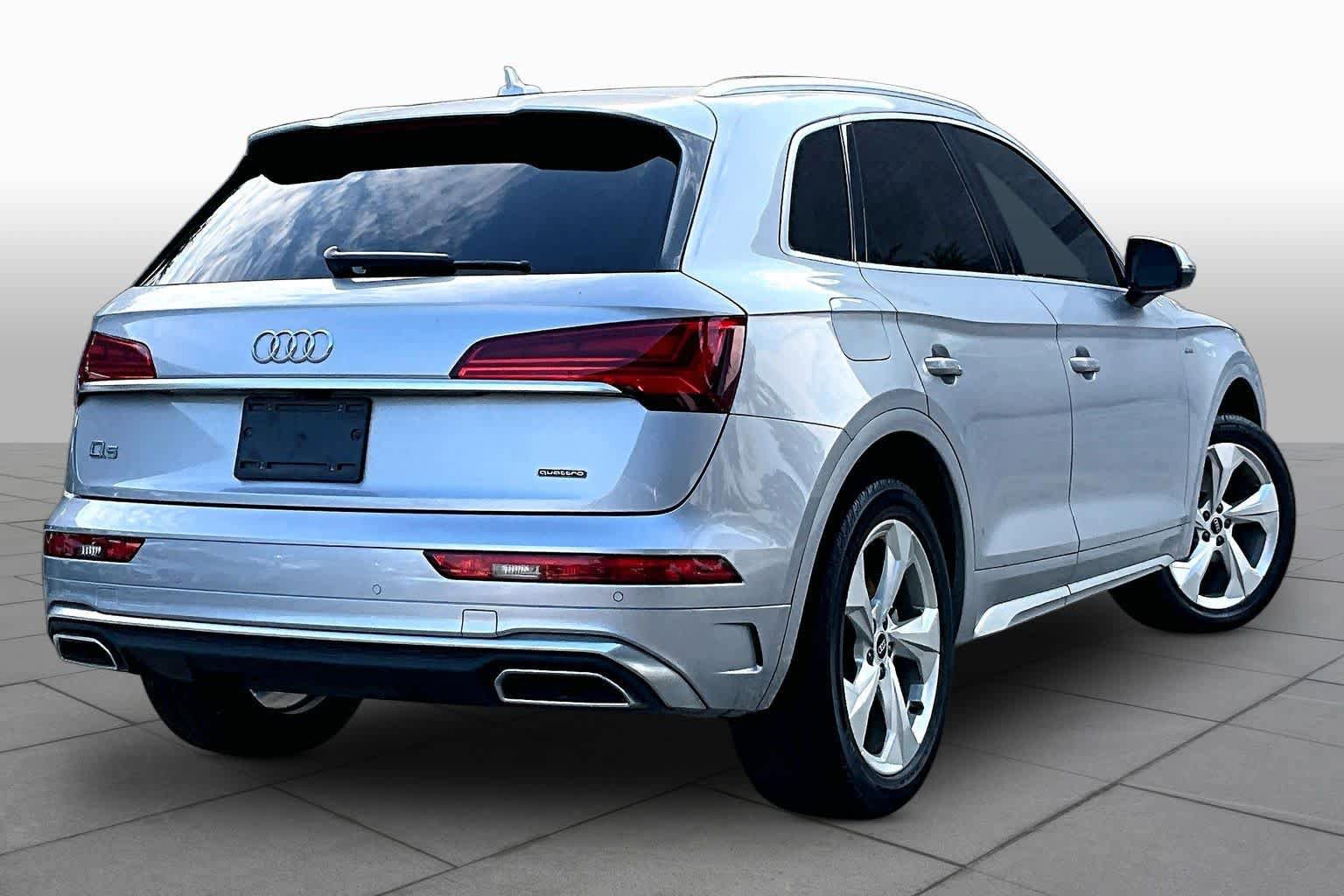 Used 2022 Audi Q5 2.0T Premium Plus w/ Premium Plus Package AWD/4WD image 13