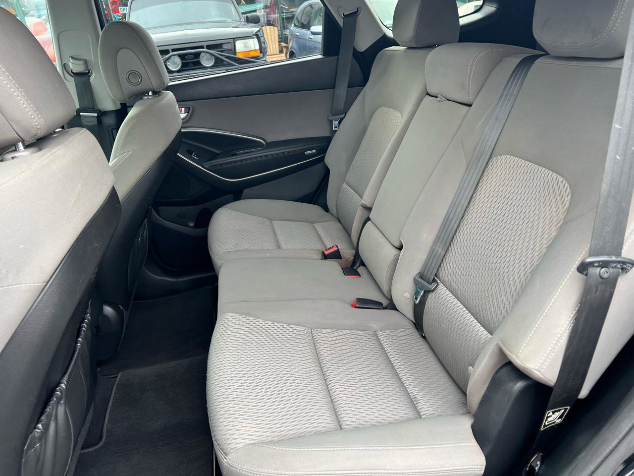 Used 2016 Hyundai Santa Fe SE AWD/4WD image 11