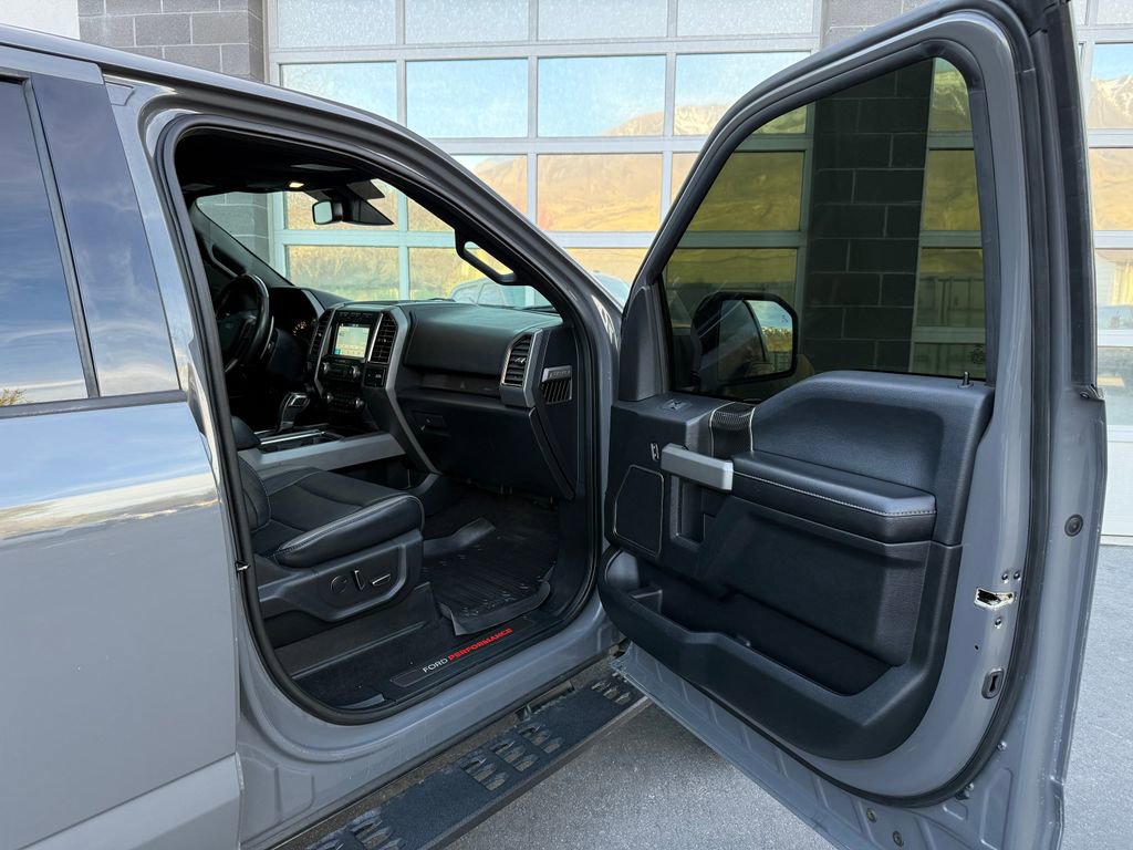 Used 2018 Ford F150 Raptor w/ Equipment Group 802A Luxury image 17