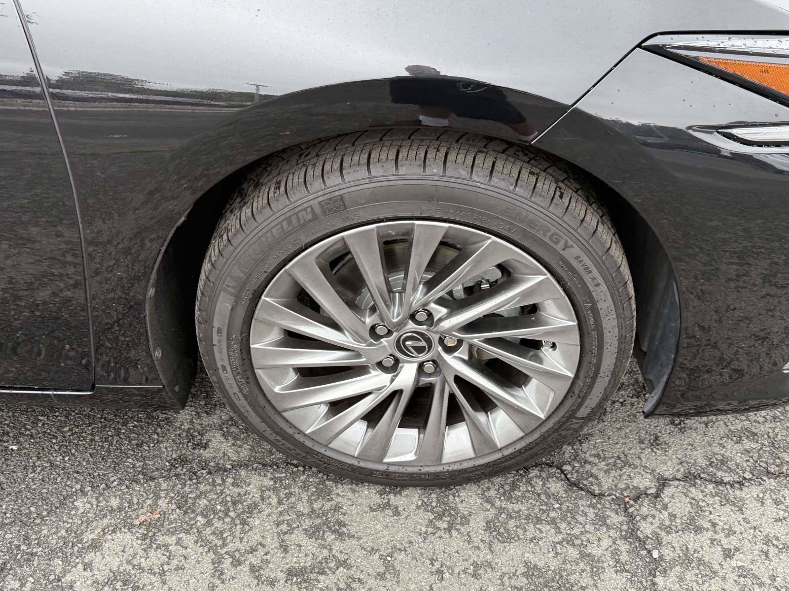 Used 2024 Lexus ES 350 Ultra Luxury w/ Accessory Package (Z2) FWD image 7