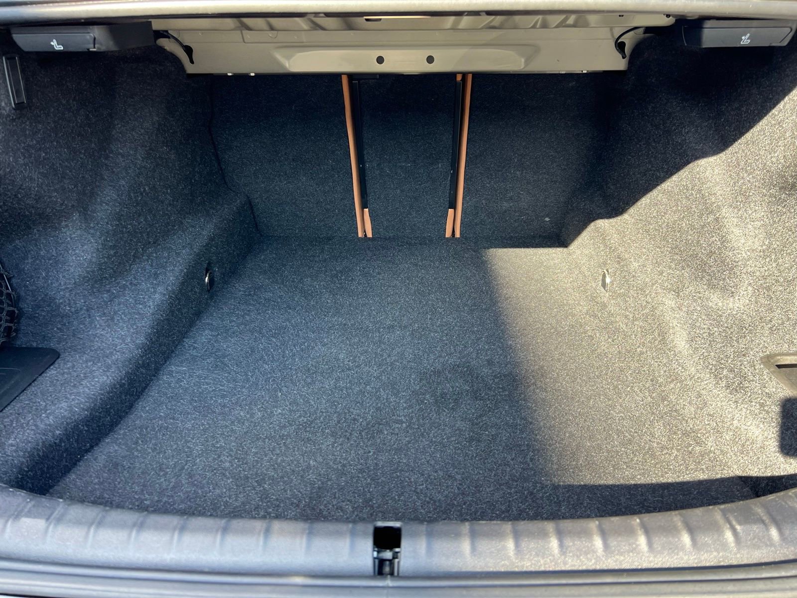 Used 2020 BMW M550i xDrive w/ Executive Package image 26