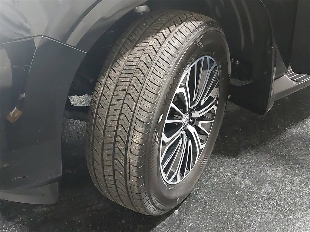New 2026 Nissan Armada Platinum image 37