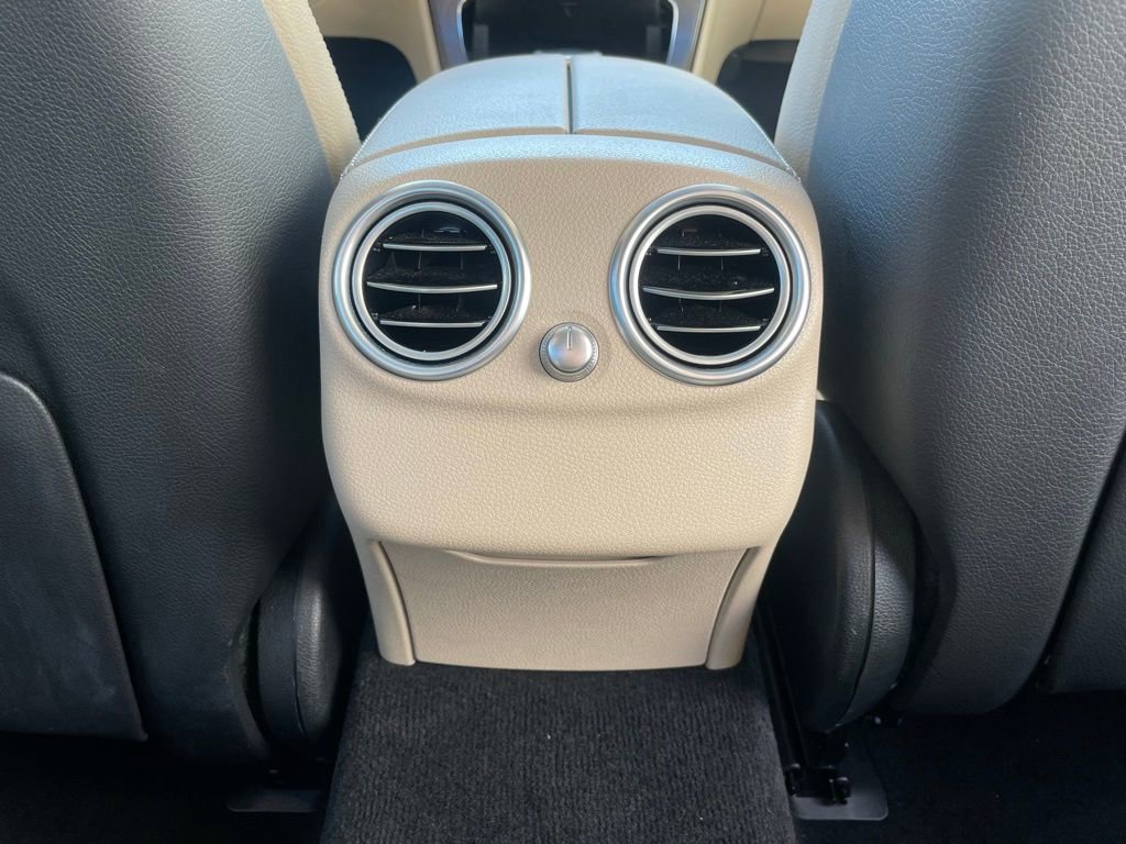 Used 2021 Mercedes-Benz C 300 Sedan image 35