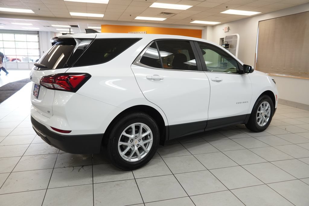 Used 2024 Chevrolet Equinox LT FWD image 13