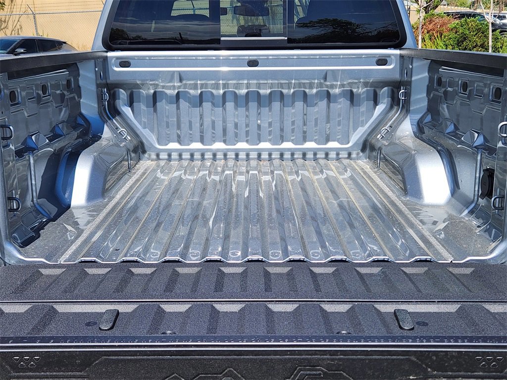 New 2025 GMC Canyon Elevation w/ Convenience Package image 21