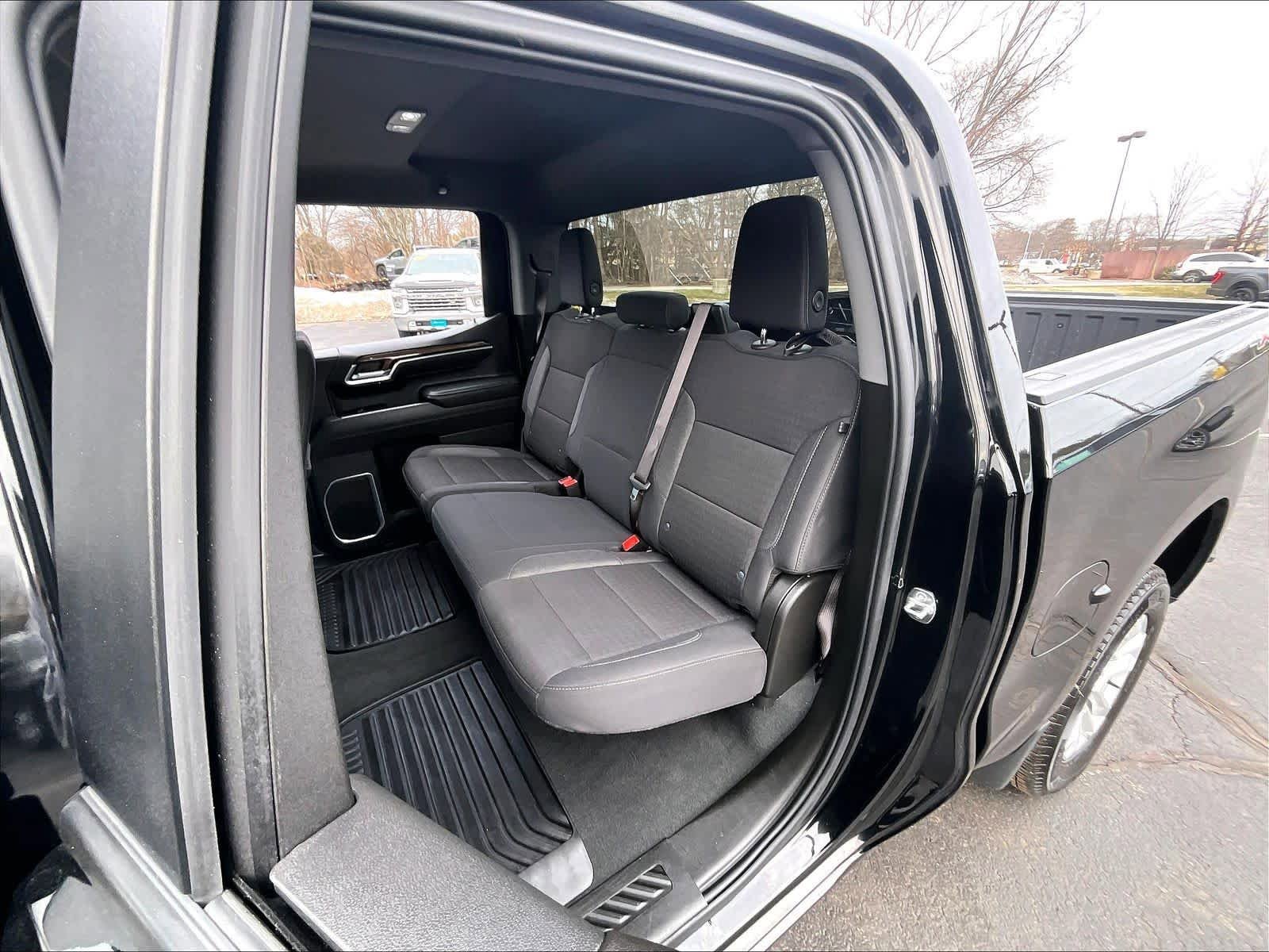 Used 2026 Chevrolet Silverado 1500 RST AWD/4WD image 14