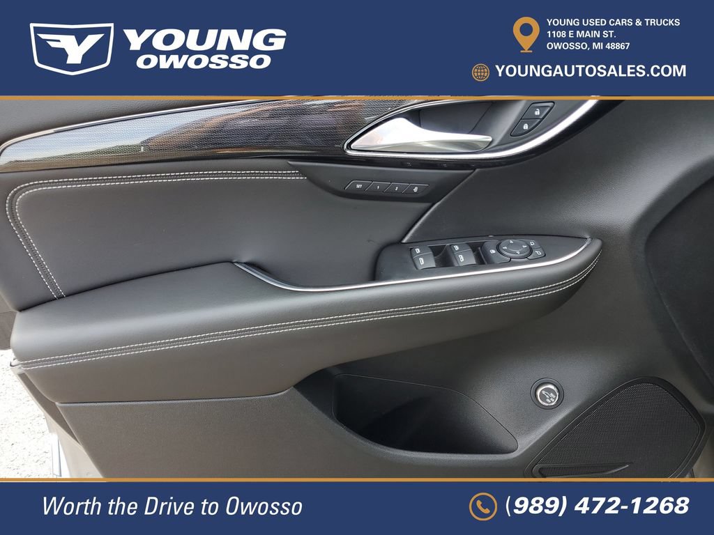 Used 2023 Buick Envision Essence AWD/4WD image 21