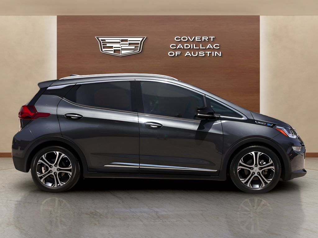 Used 2019 Chevrolet Bolt Premier w/ Infotainment Package FWD image 5