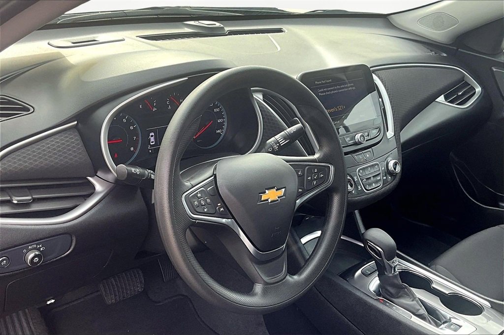 Used 2025 Chevrolet Malibu LT image 14