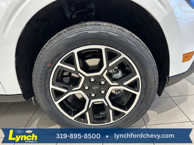 New 2026 Ford Maverick Lariat w/ 4K Tow Package image 19