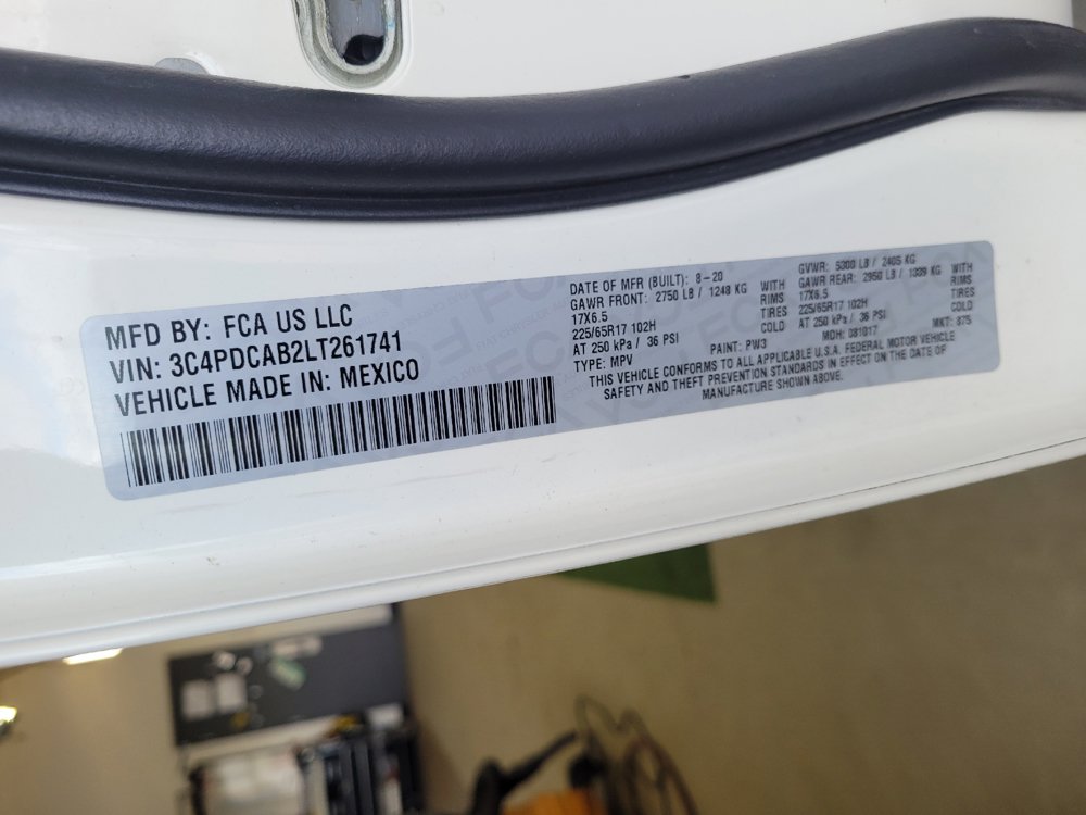 Used 2020 Dodge Journey SE w/ SE Popular Equipment Group FWD image 33