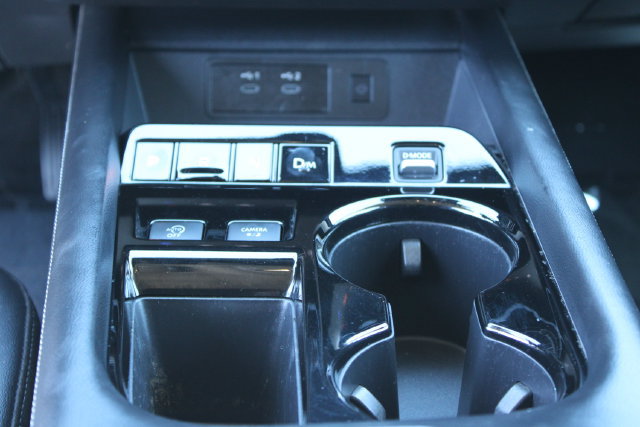 Used 2025 Nissan Murano SV FWD image 16