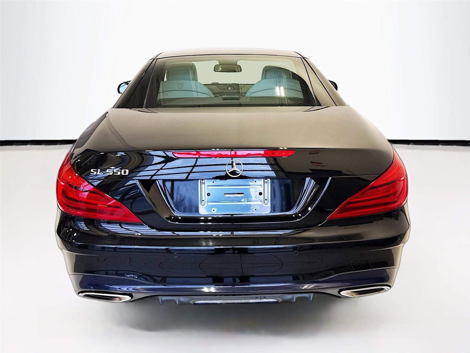 Used 2017 Mercedes-Benz SL 550 image 6
