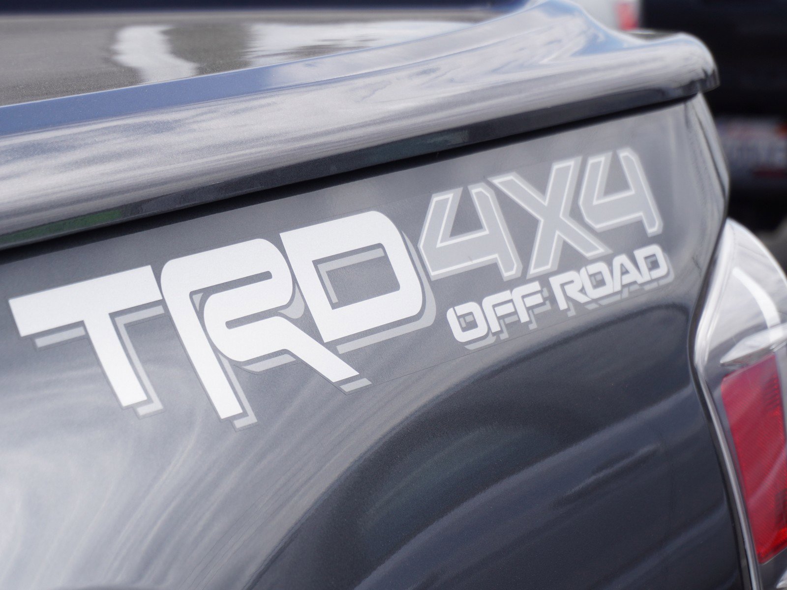 Used 2023 Toyota Tacoma TRD Off-Road AWD/4WD image 8