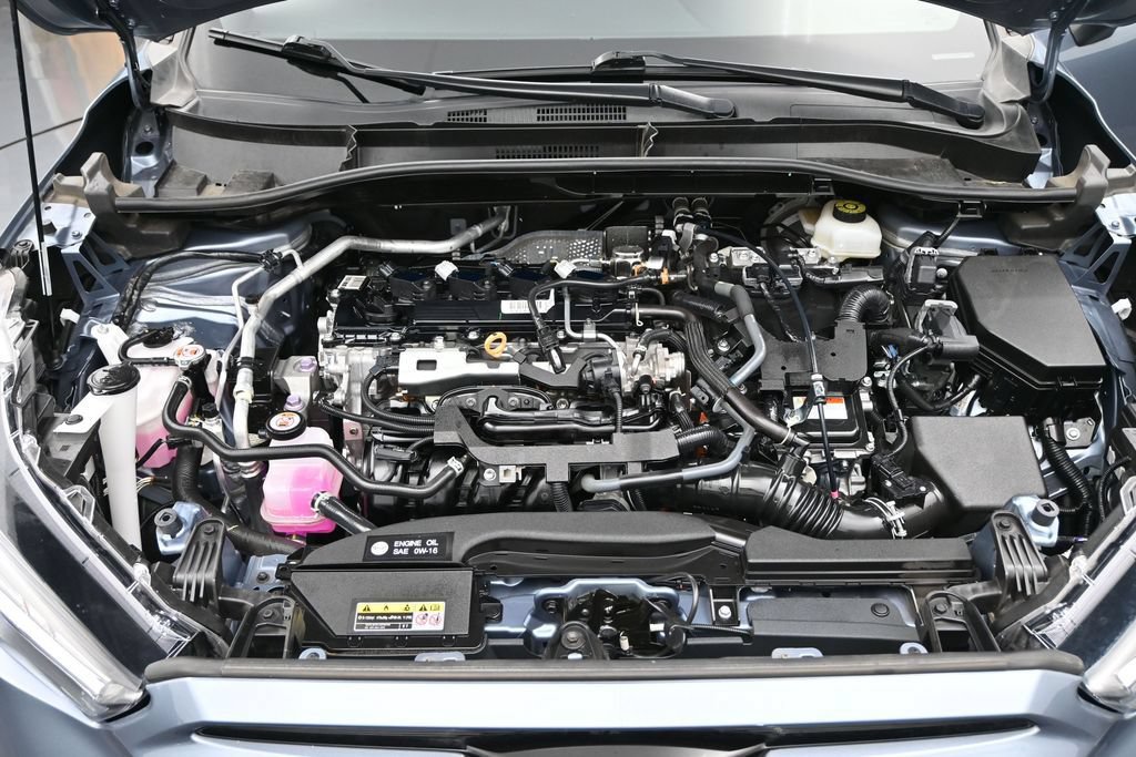 Used 2023 Toyota Corolla Cross AWD Hybrid image 16