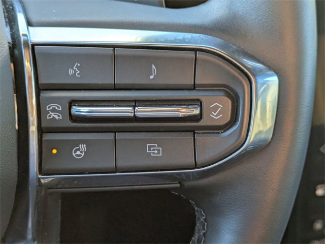 Used 2025 GMC Acadia Elevation image 17