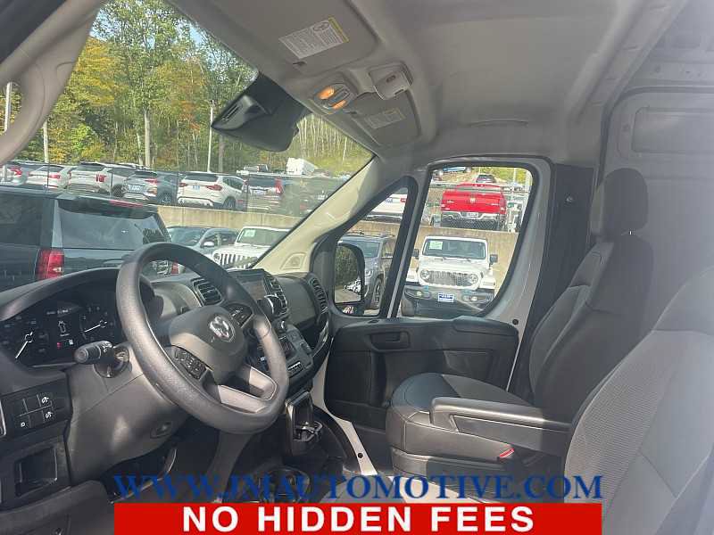 Used 2025 RAM ProMaster 2500 w/ Convenience Group image 2