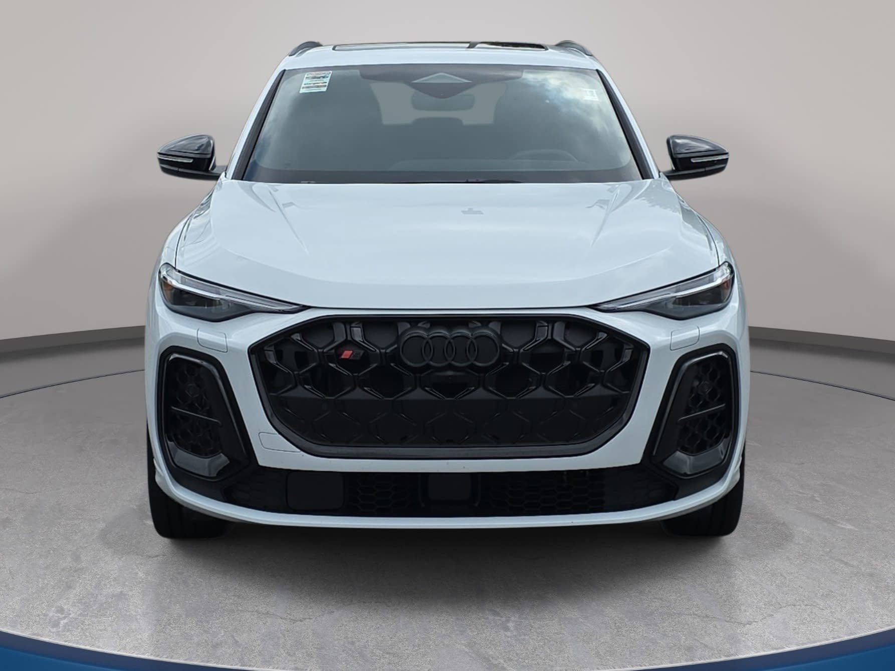 Used 2025 Audi SQ5 Premium Plus w/ Premium Plus Package AWD/4WD image 2