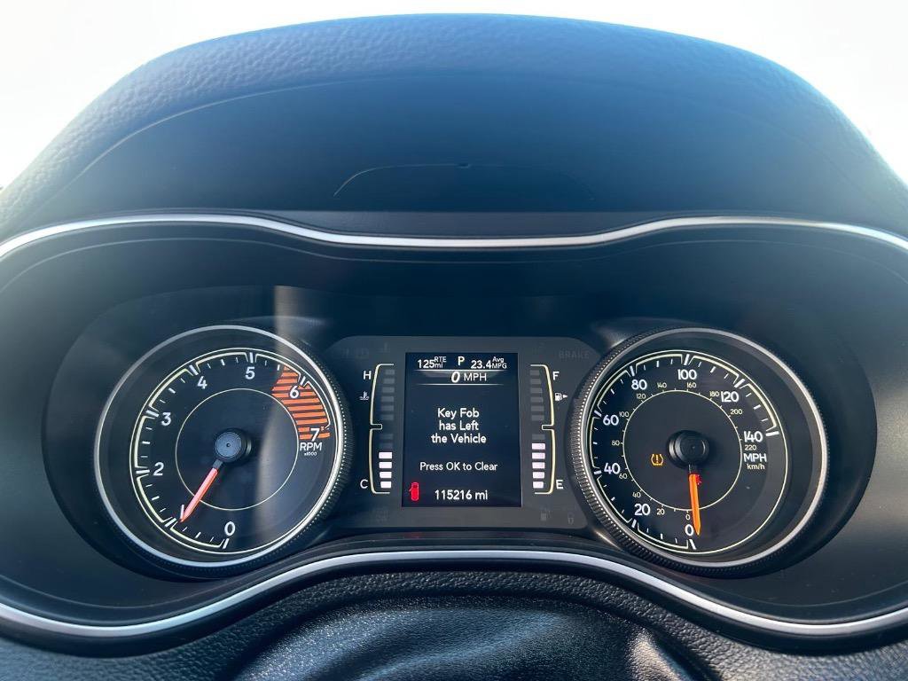 Used 2019 Jeep Cherokee Latitude Plus image 18