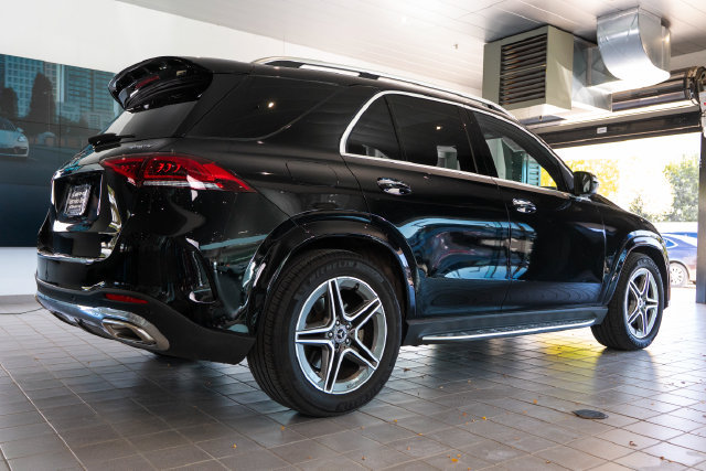 Certified 2021 Mercedes-Benz GLE 580 4MATIC image 8