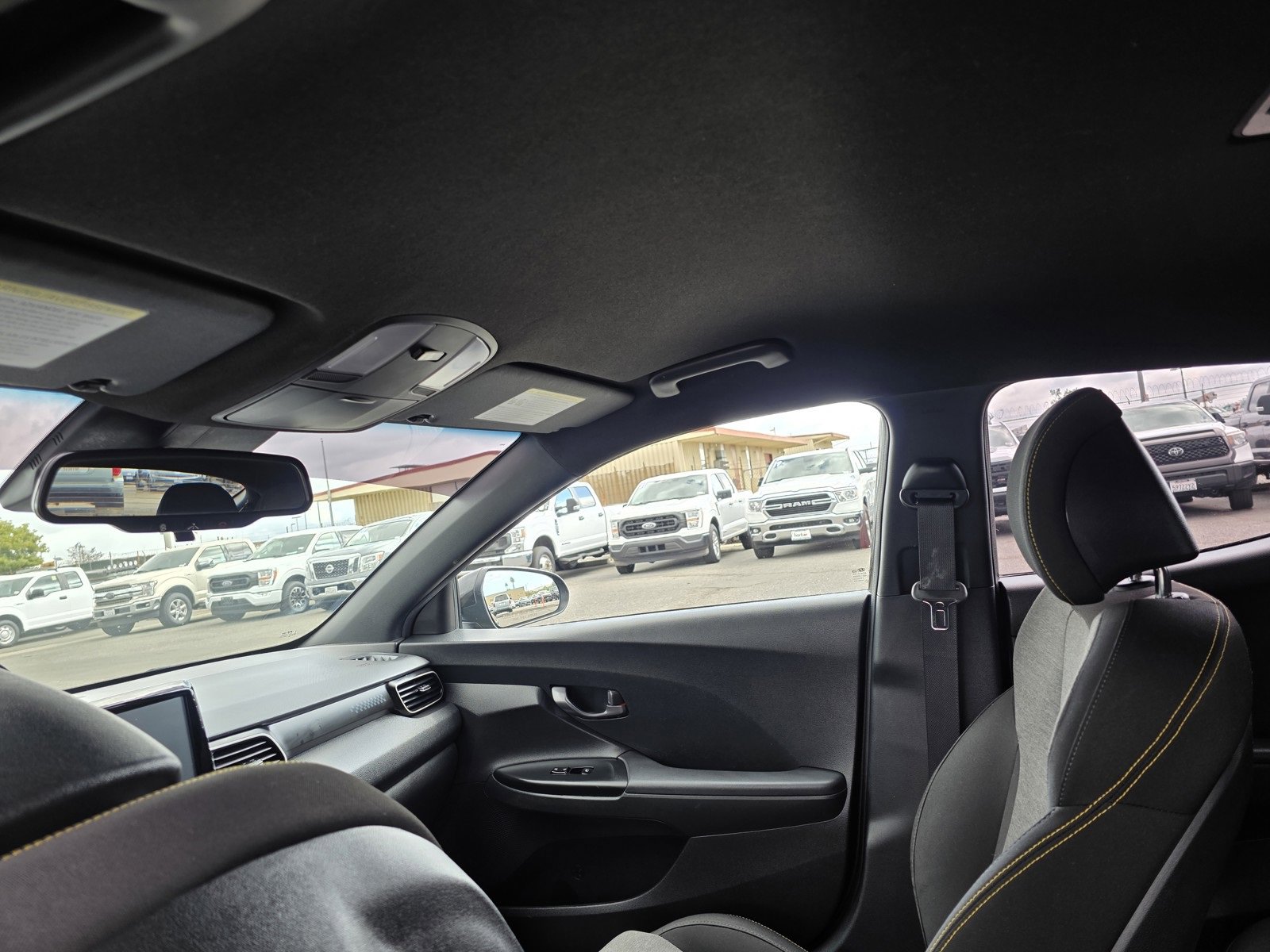 Used 2019 Hyundai Veloster Turbo R-Spec image 16