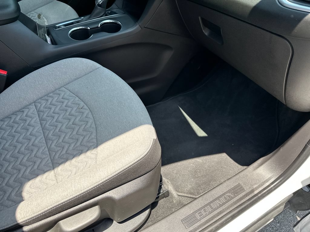 Used 2024 Chevrolet Equinox LS w/ LS Convenience Package FWD image 40