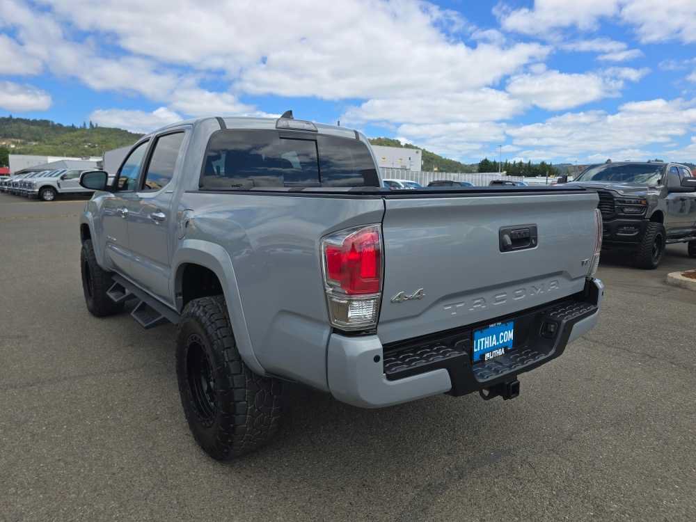 Used 2019 Toyota Tacoma Limited AWD/4WD image 3
