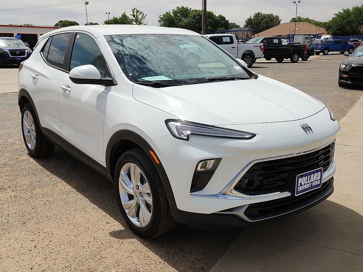 Used 2024 Buick Encore GX Preferred FWD image 4