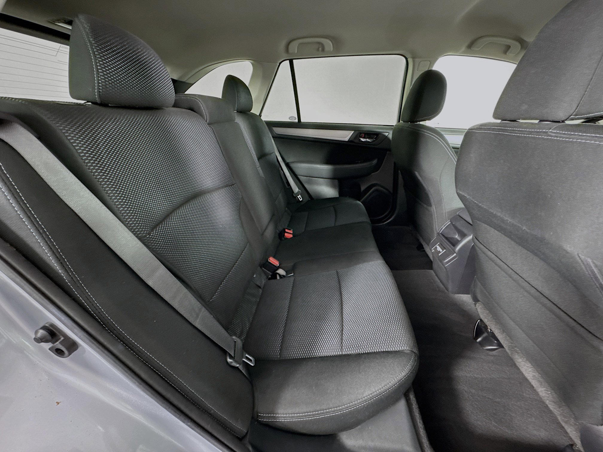 Used 2018 Subaru Outback 2.5i Premium image 25