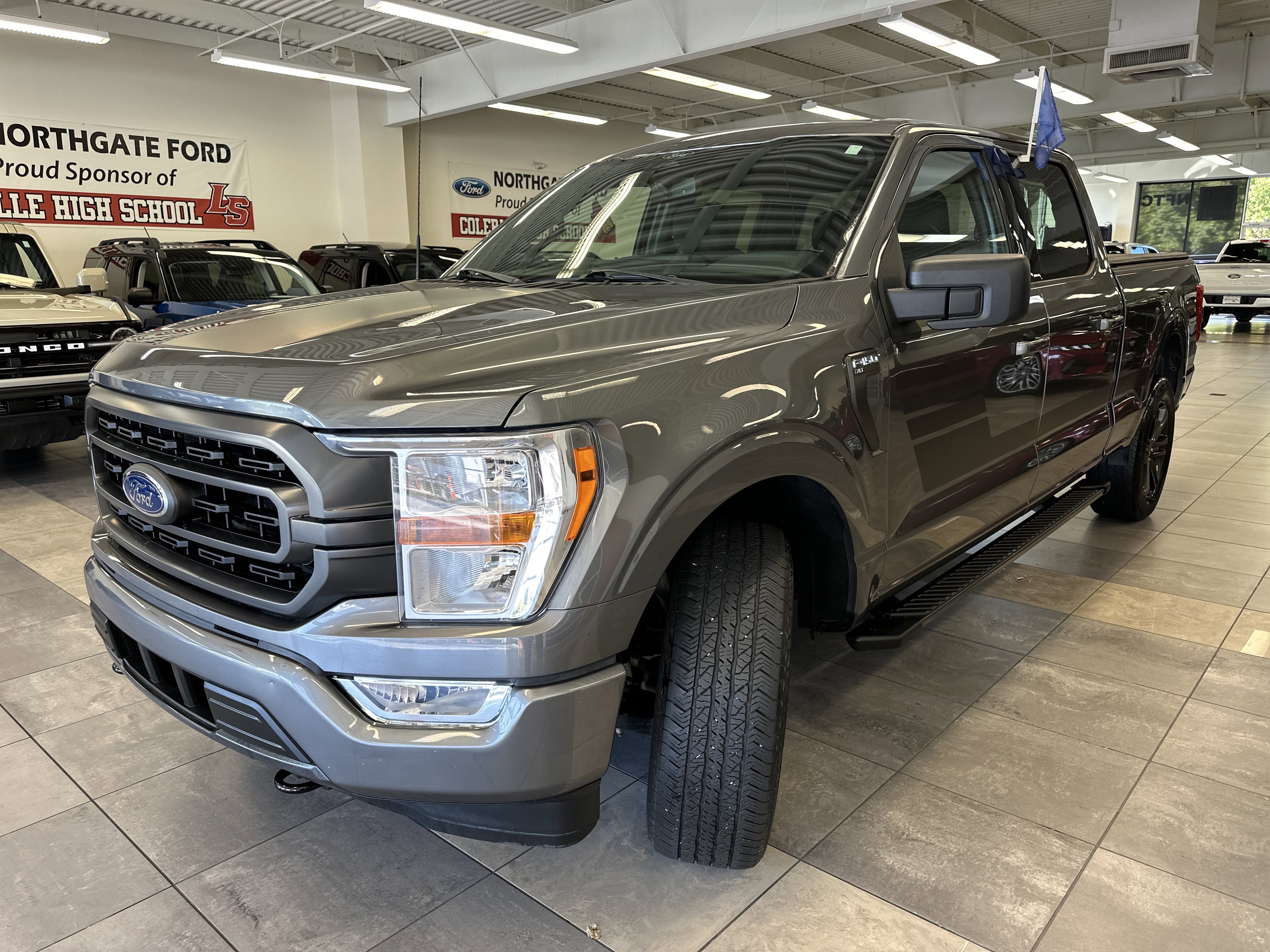 Certified 2022 Ford F150 XLT w/ Equipment Group 301A Mid image 18