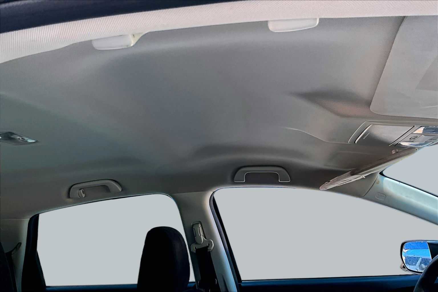 Used 2015 Honda CR-V LX image 14