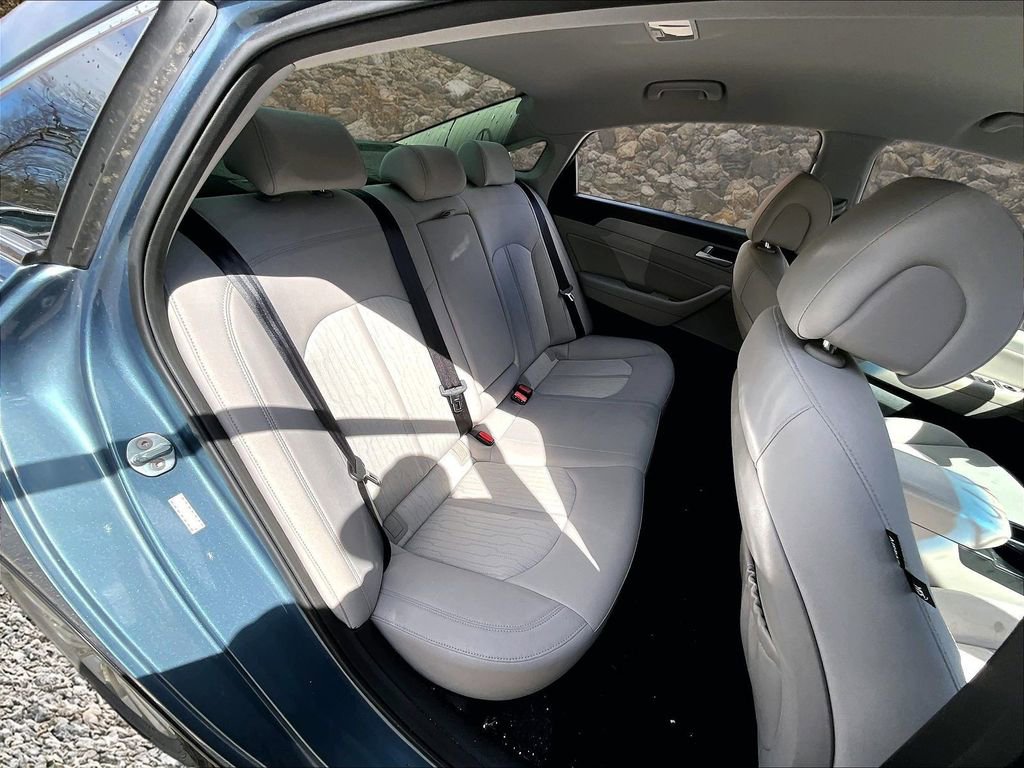 Used 2016 Hyundai Sonata SE image 25