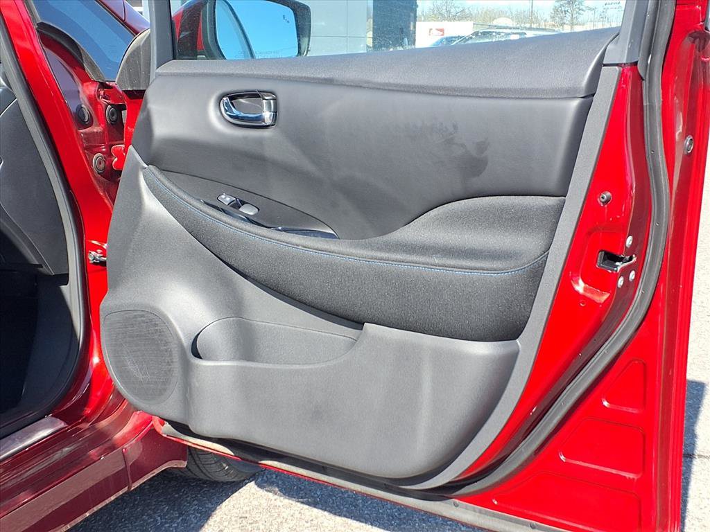 Used 2024 Nissan Leaf SV Plus image 12