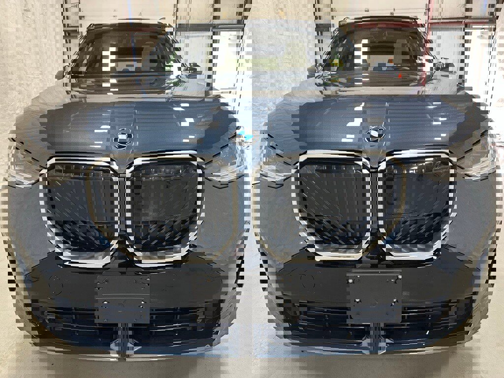 Used 2025 BMW X3 xDrive30i w/ M Sport Package image 2