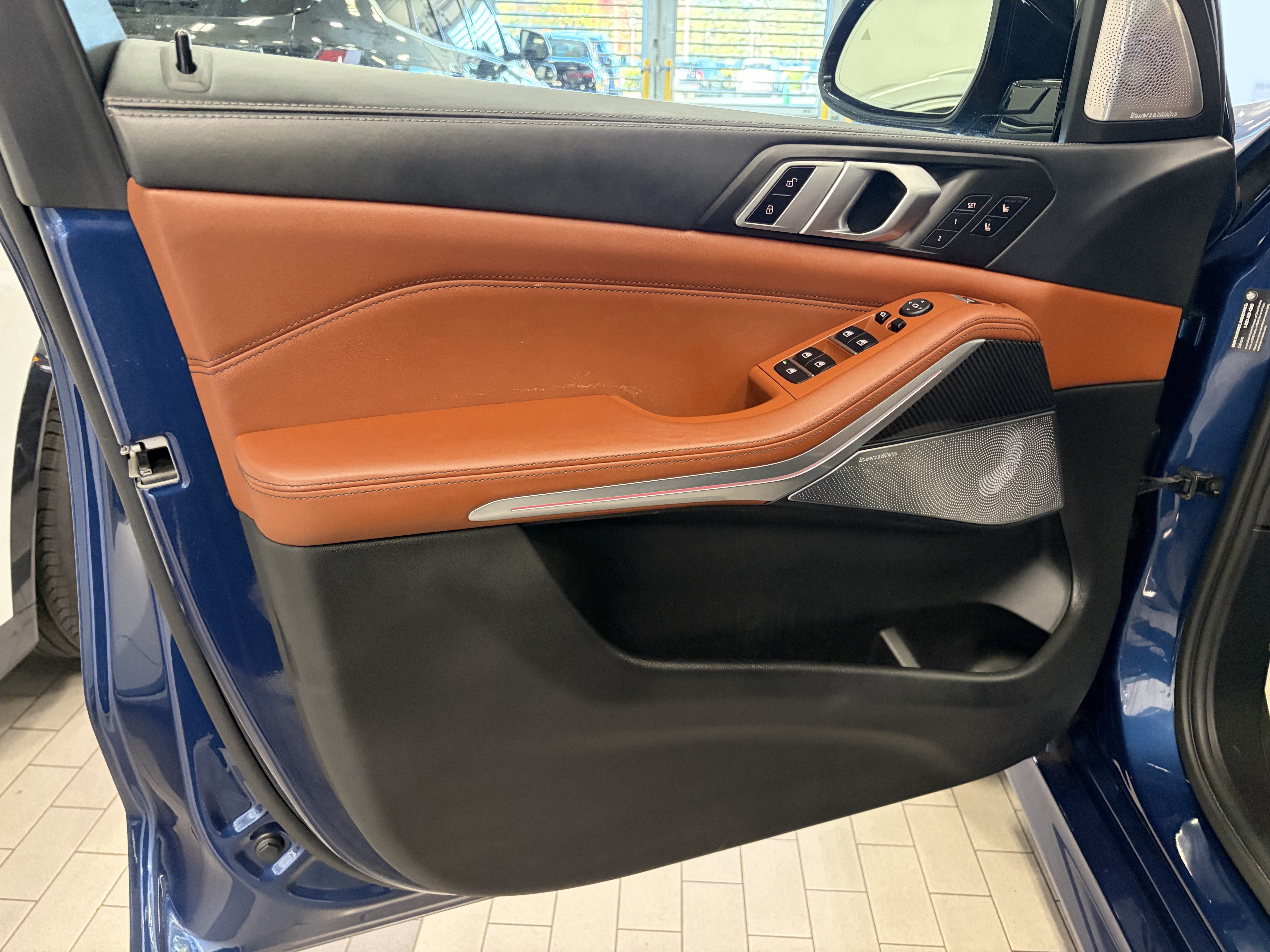 Used 2021 BMW X5 M50i w/ Executive Package AWD/4WD image 10