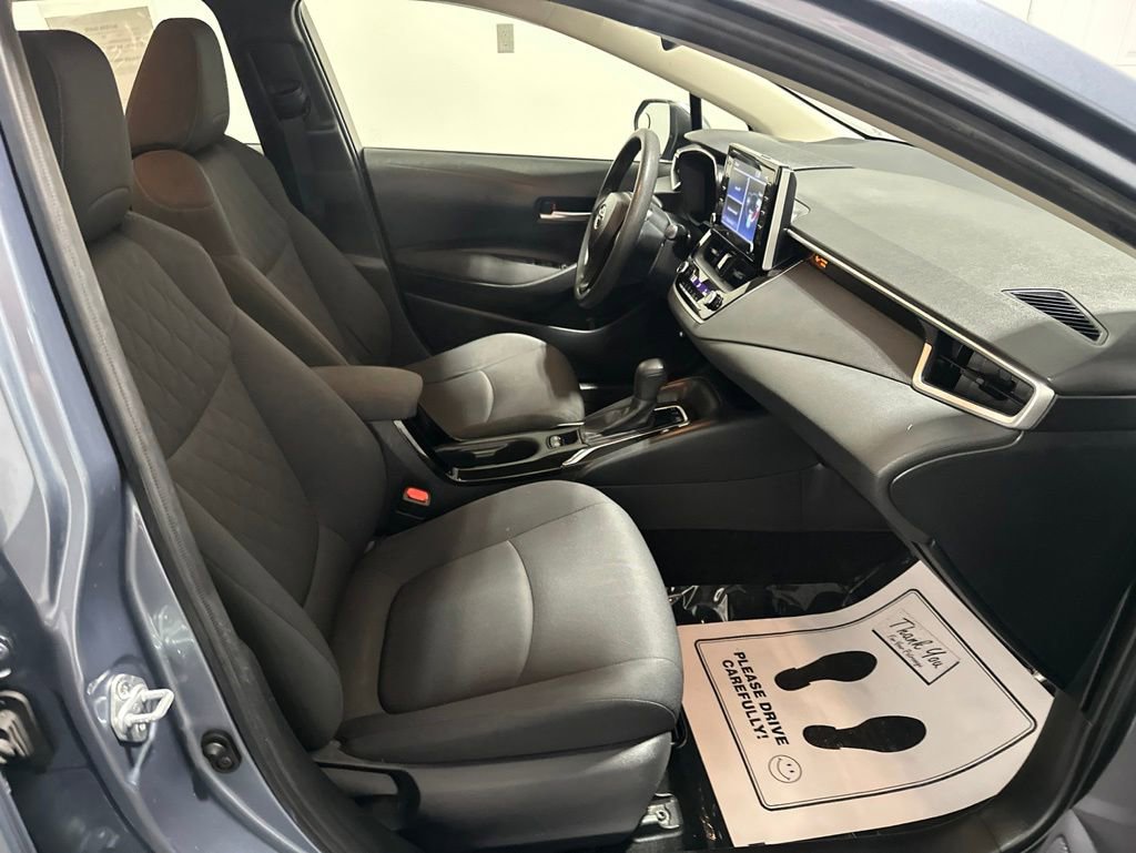 Used 2020 Toyota Corolla LE FWD image 20