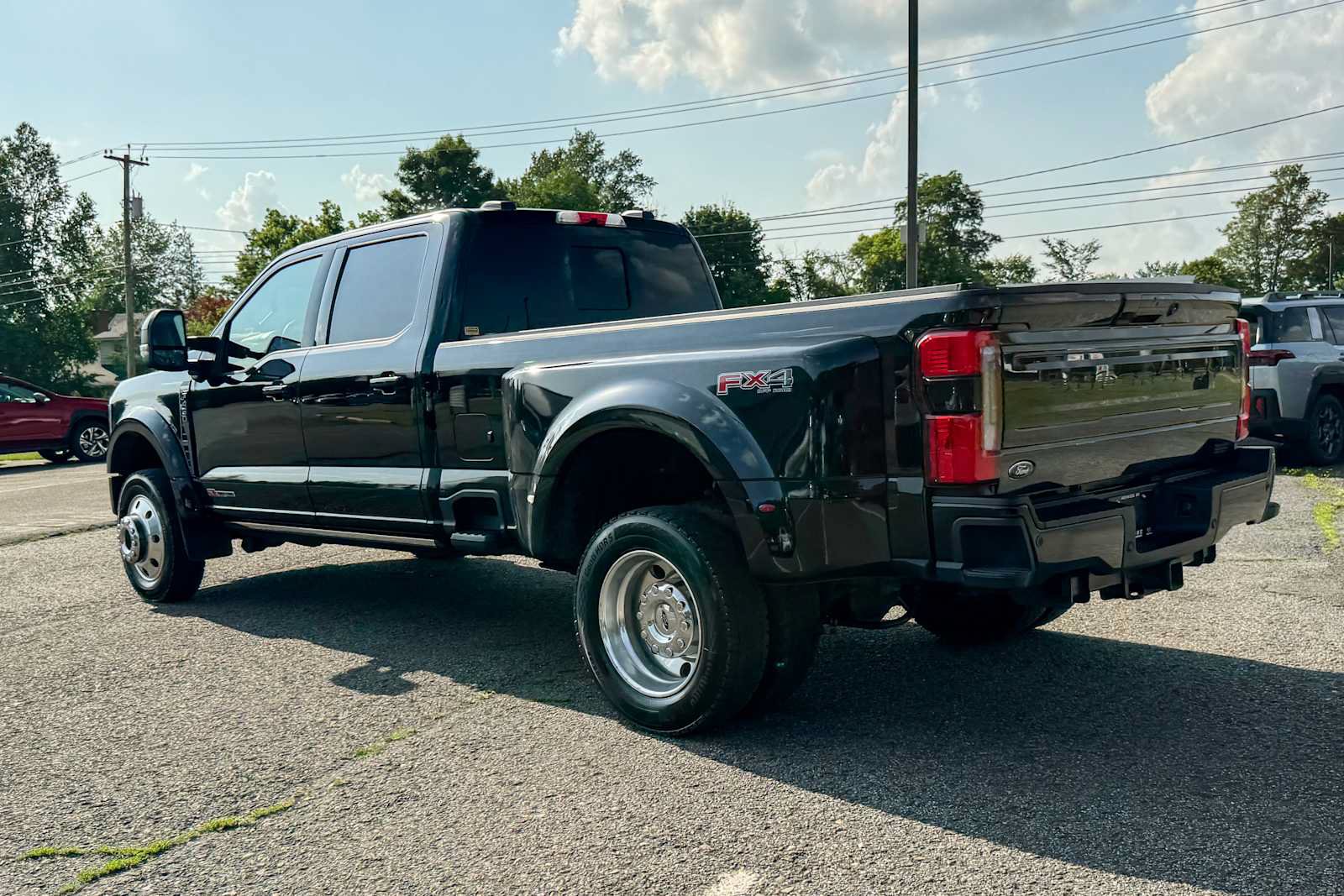 Used 2026 Ford F450 Platinum w/ FX4 Off-Road Package AWD/4WD image 4