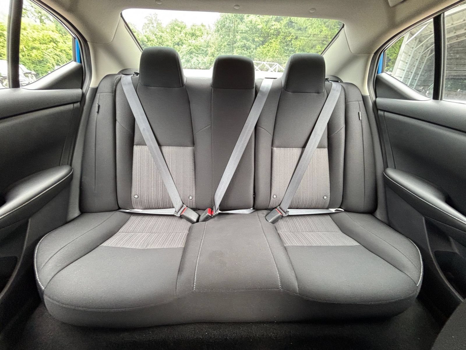 Used 2025 Nissan Sentra SV FWD image 33