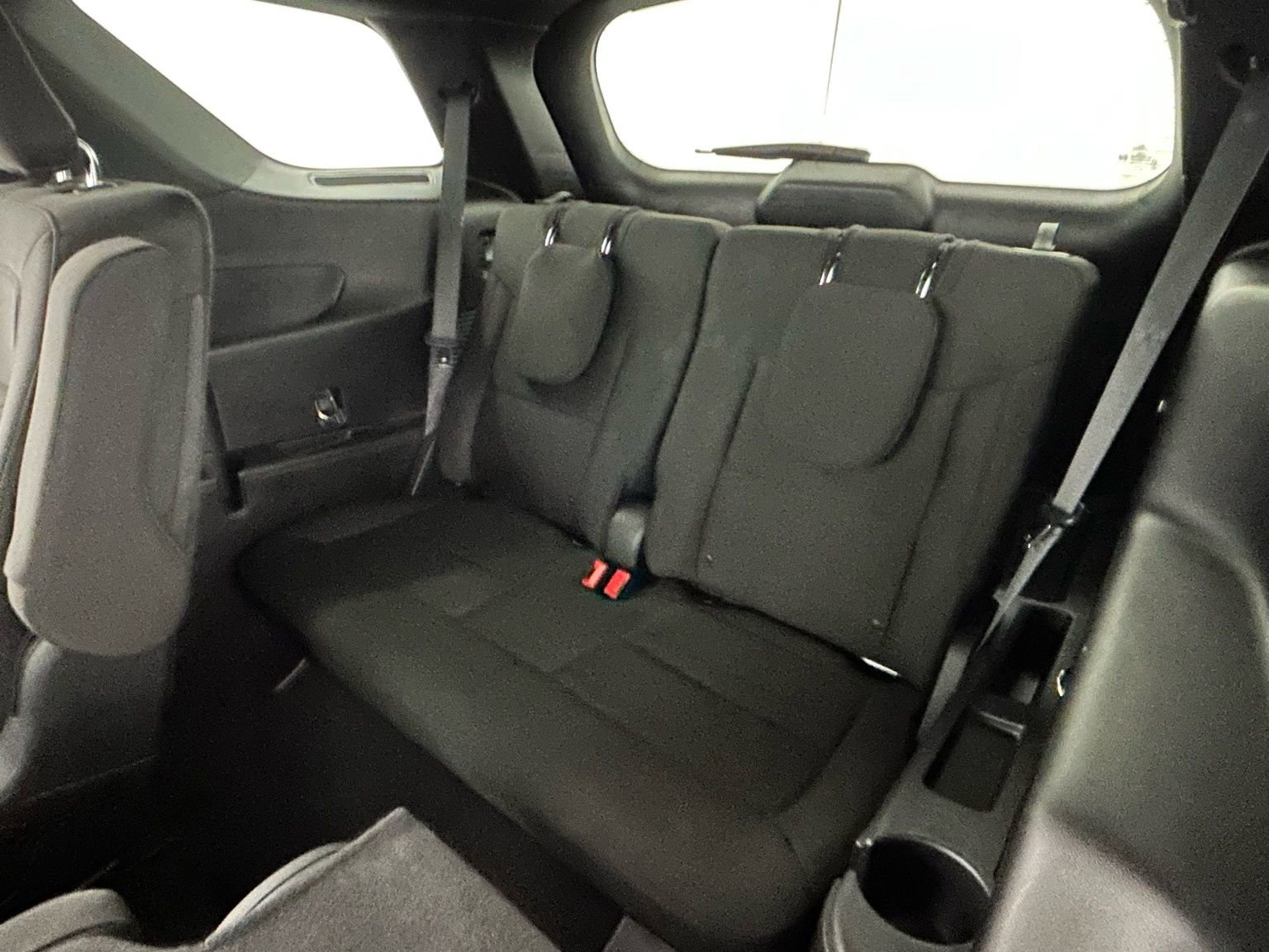 Used 2020 Ford Explorer XLT image 35