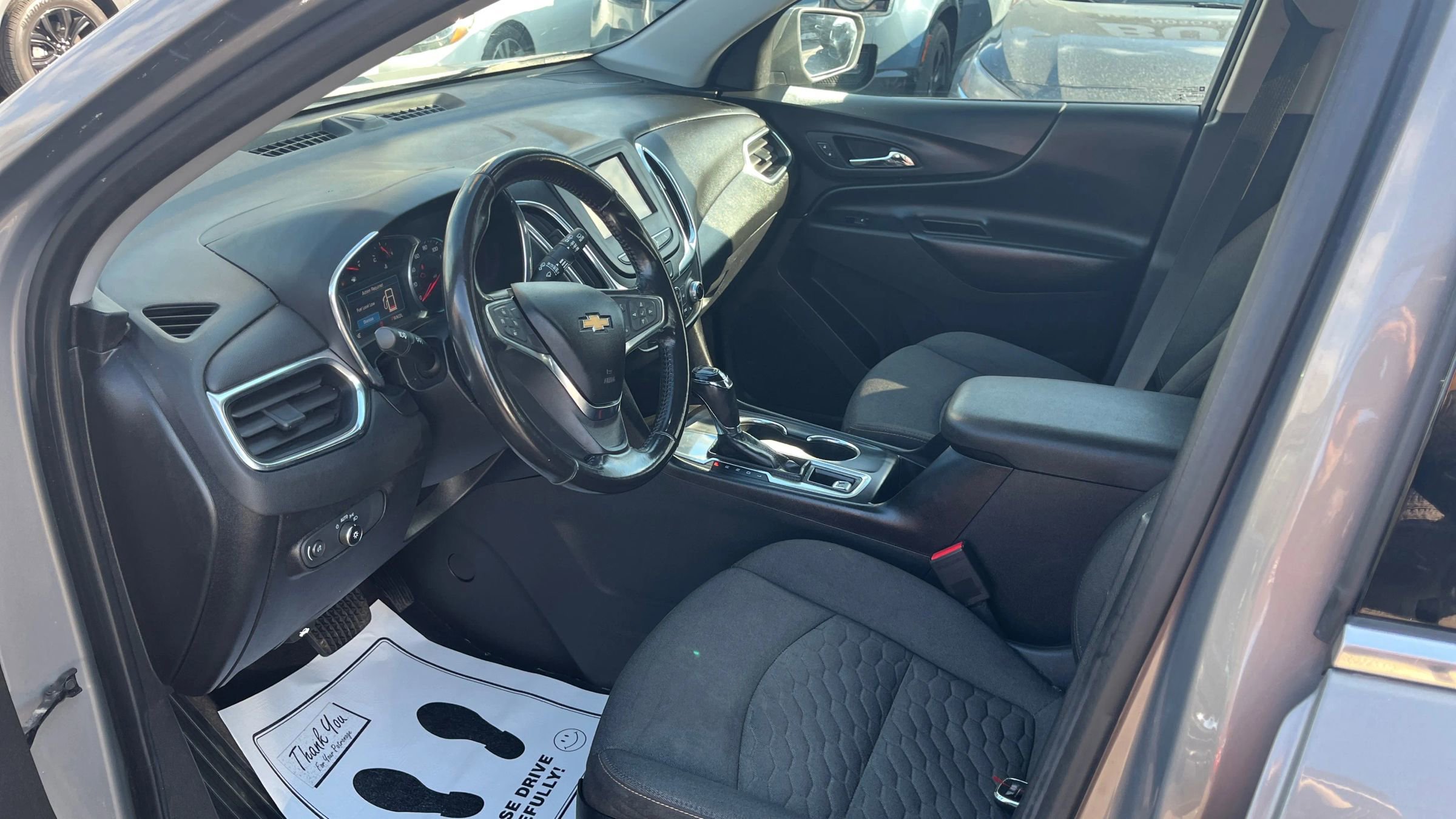 Used 2019 Chevrolet Equinox LT FWD image 16