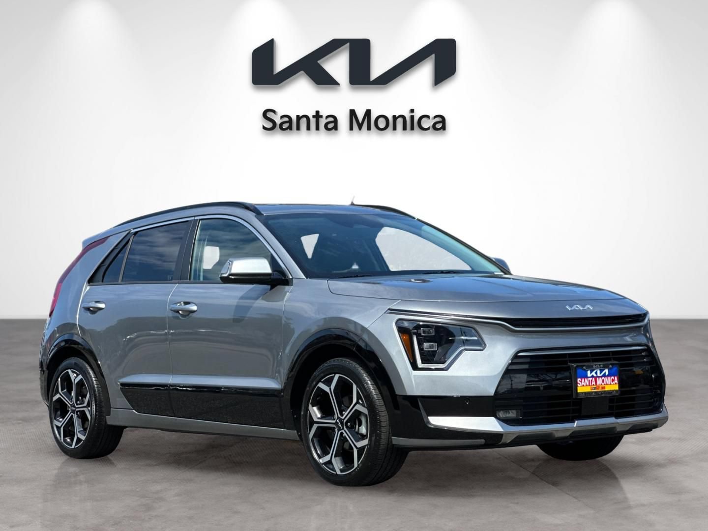 Certified 2023 Kia Niro SX Touring FWD image 9