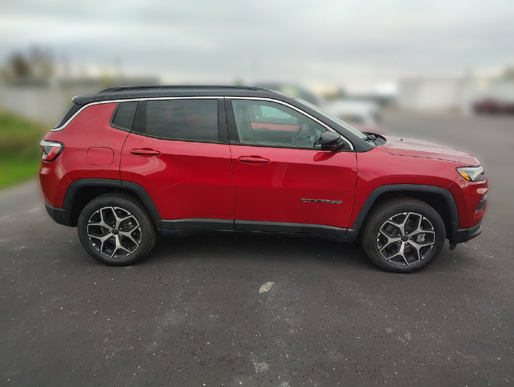 Used 2026 Jeep Compass Limited AWD/4WD image 6