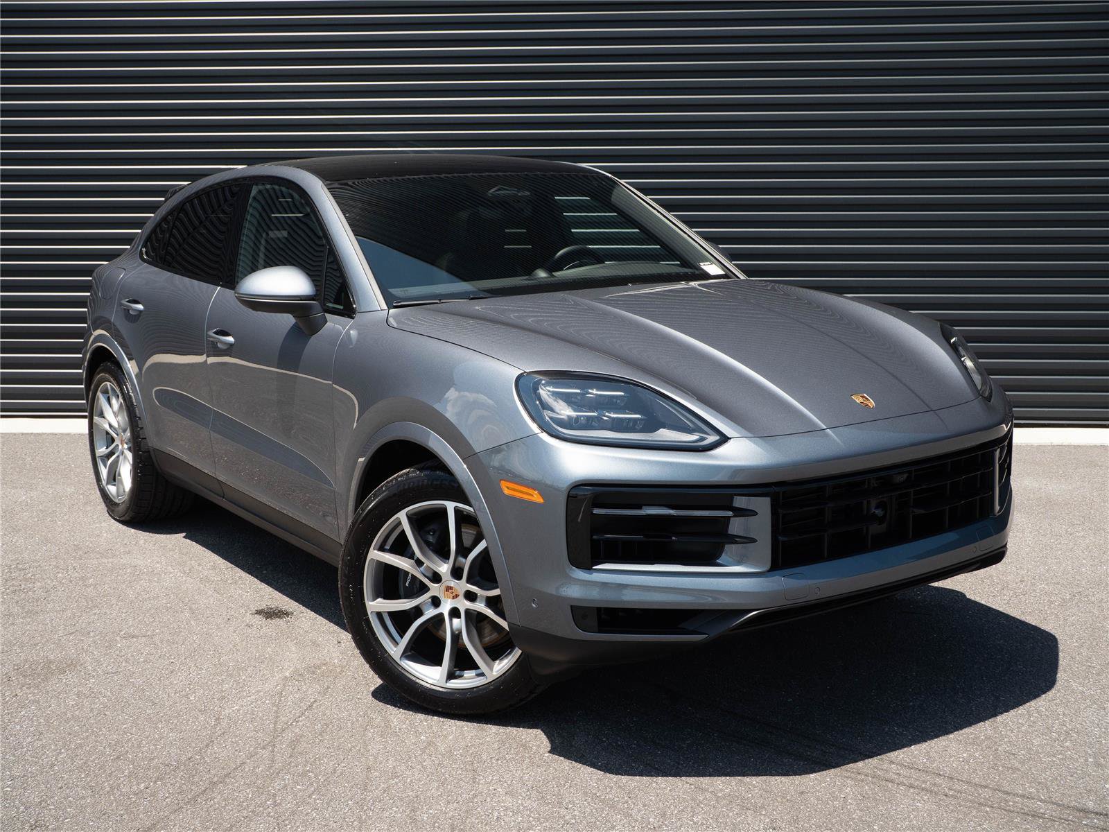 Certified 2026 Porsche Cayenne Coupe AWD/4WD image 28