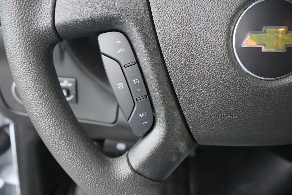 New 2025 Chevrolet Express 2500 Work Van w/ Driver Convenience Package image 7